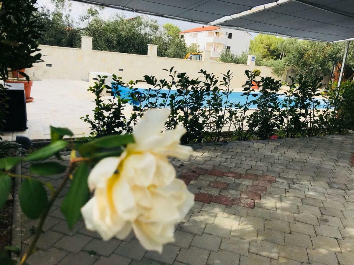 Apartmani Kulas Pakoštane Exteriér fotografie