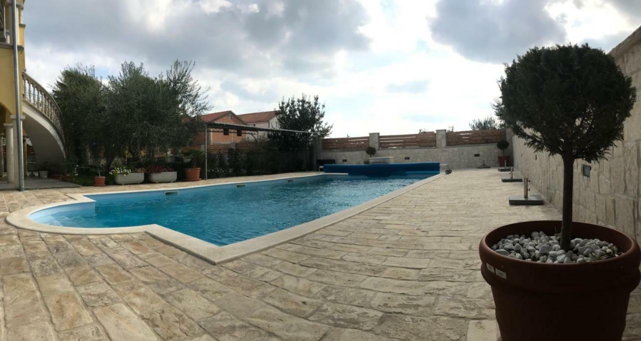 Apartmani Kulas Pakoštane Exteriér fotografie